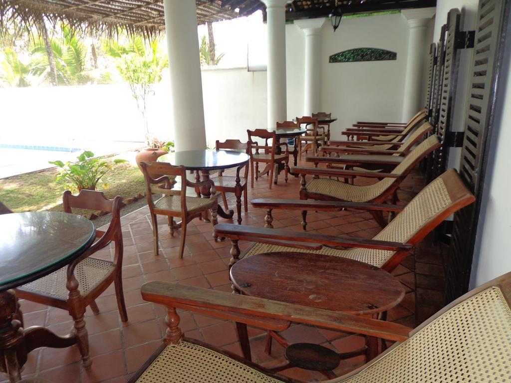 Villa Tissa Beach Resort Weligama Bagian luar foto