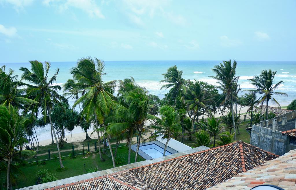 Villa Tissa Beach Resort Weligama Bagian luar foto