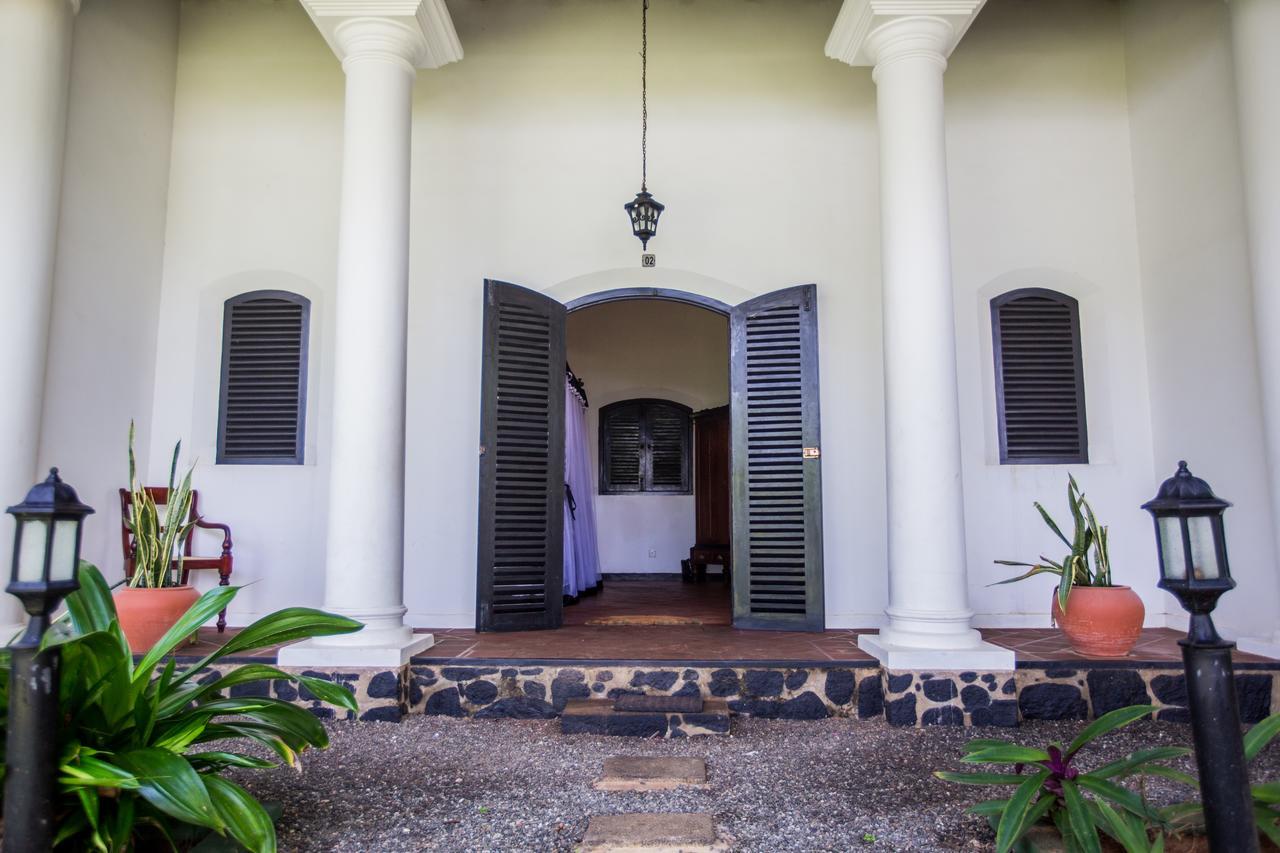 Villa Tissa Beach Resort Weligama Bagian luar foto