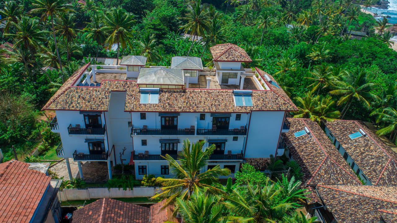 Villa Tissa Beach Resort Weligama Bagian luar foto
