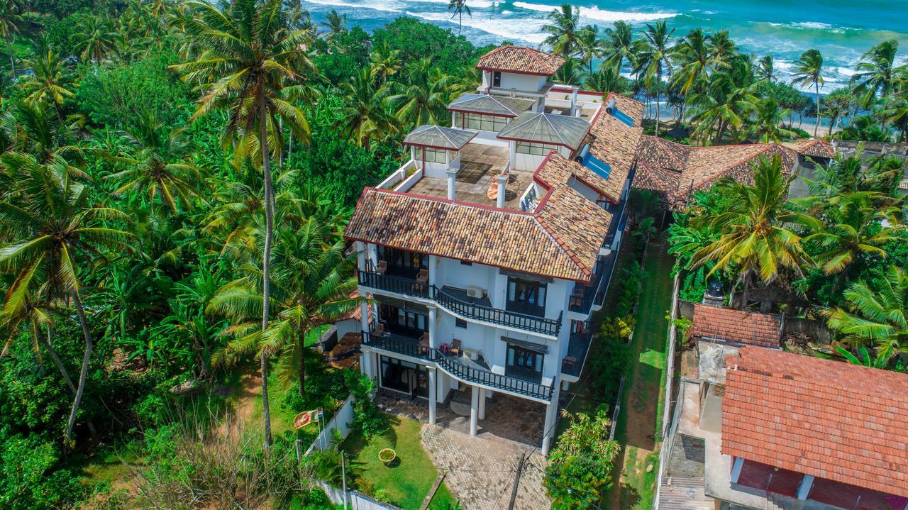 Villa Tissa Beach Resort Weligama Bagian luar foto